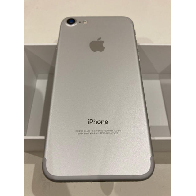 美品 iPhone7 32GB SIMフリー