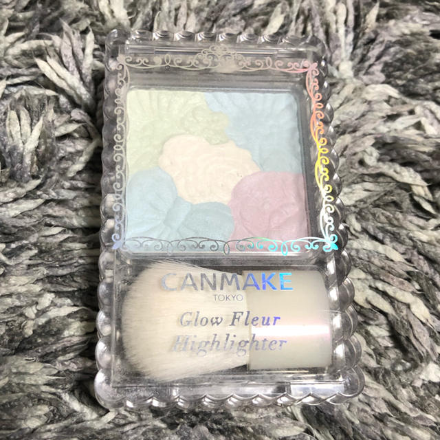 CANMAKE(キャンメイク)のキャンメイク(CANMAKE) グロウフルールハイライター 01 プラネットライ コスメ/美容のベースメイク/化粧品(フェイスパウダー)の商品写真