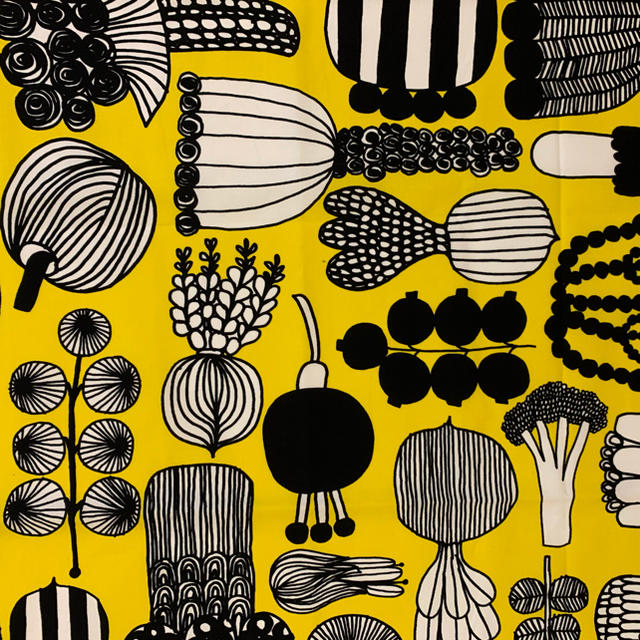 marimekko マリメッコ　Puutarhurin Parhaat 56cm