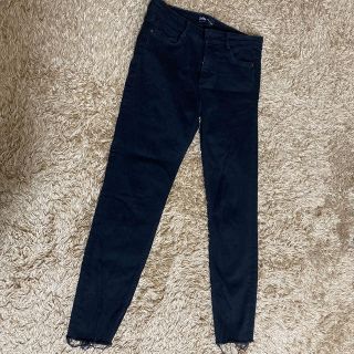 ザラ(ZARA)のZARA 黒スキニーパンツ(スキニーパンツ)