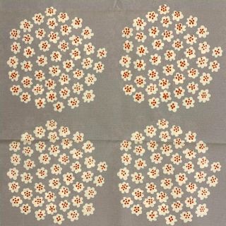 マリメッコ(marimekko)のmarimekko マリメッコpuketti ハーフカットクロス　70×70cm(生地/糸)