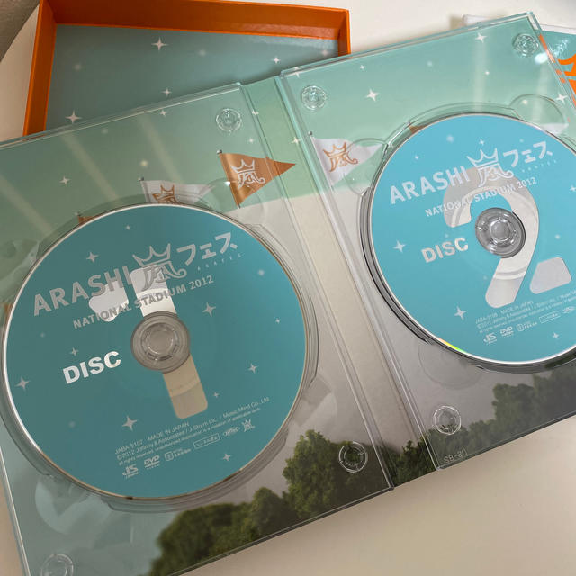 嵐(アラシ)のARASHI　嵐フェス　NATIONAL　STADIUM　2012 DVD エンタメ/ホビーのDVD/ブルーレイ(ミュージック)の商品写真