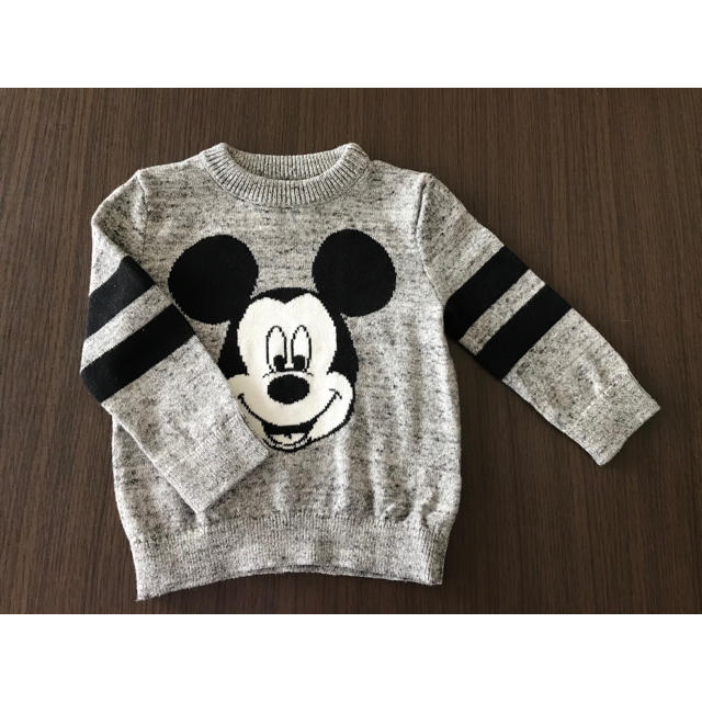 babyGAP(ベビーギャップ)の未使用 babygap Disney ■ ミッキー　ニット　セーター　80 キッズ/ベビー/マタニティのベビー服(~85cm)(ニット/セーター)の商品写真