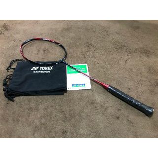 ヨネックス(YONEX)の■国内正規品■新品未使用■ナノフレア７００レッド（４Ｕ６）NF-700(バドミントン)