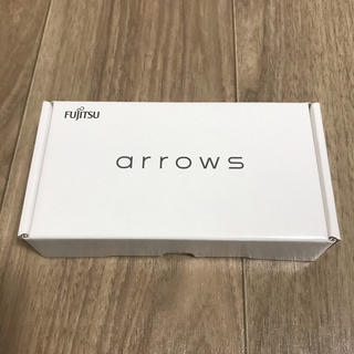 アロー(ARROW)のarrows RX ゴールド 32 GB SIMフリー (スマートフォン本体)