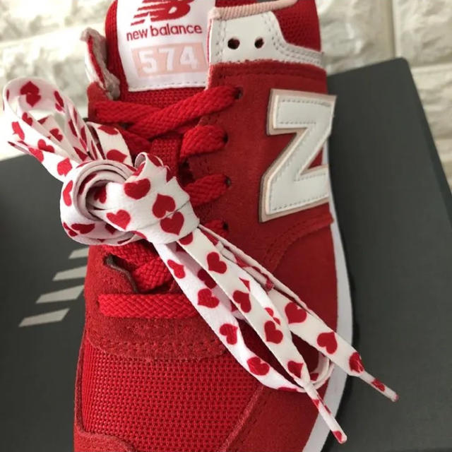 New Balance(ニューバランス)の♡ 新品 newbalance 574 バレンタイン ハート 24cm ♡ レディースの靴/シューズ(スニーカー)の商品写真