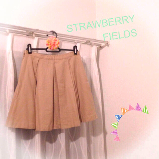 STRAWBERRY-FIELDS(ストロベリーフィールズ)のこぷた様専用★スカート＆カーデセット レディースのスカート(ひざ丈スカート)の商品写真