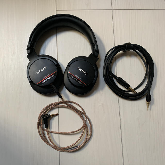 SONY MDR-M1STソニー