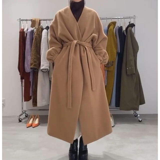 Ameri VINTAGE(アメリヴィンテージ)の2WAY NO COLLAR BELT COAT  アメリ　　コート レディースのジャケット/アウター(ロングコート)の商品写真