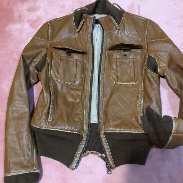 新お値下げ✨レザープルゾン✨革ジャン✨ユニセックス レディースのジャケット/アウター(ブルゾン)の商品写真