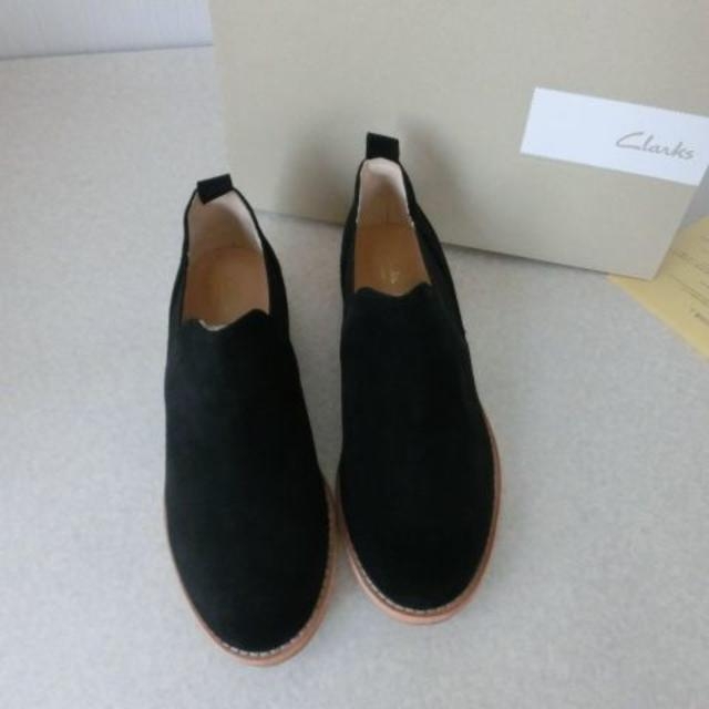 Clarks(クラークス)の新品■41/2■本革CLARKSスウェードシューズクラークス レディースの靴/シューズ(ローファー/革靴)の商品写真