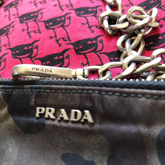 最安値で プラダ PRADA チェーン付き ナイロンコインケース 迷彩 kids