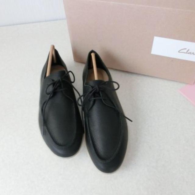 Clarks(クラークス)の新品■41/2■本革CLARKS黒23.5cmレディーススリッポンシューズ紐靴 レディースの靴/シューズ(ローファー/革靴)の商品写真