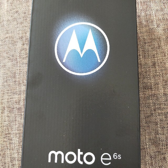 売りつくし！moto e6s 新品未使用エレキピンクスマートフォン/携帯電話