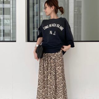 アパルトモンドゥーズィエムクラス(L'Appartement DEUXIEME CLASSE)の新品タグ付き　STAMMBAUMシュタンバウム　LOGO H/S Sweat(トレーナー/スウェット)