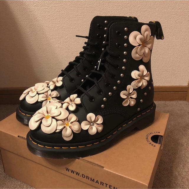 Dr.Martens(ドクターマーチン)のみゆよし様専用 レディースの靴/シューズ(ブーツ)の商品写真