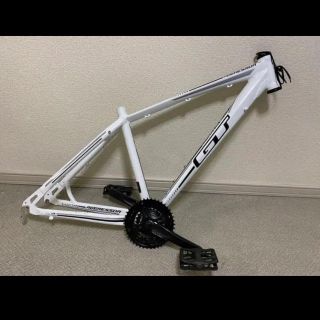 ジーティーバイシクルズ(GT Bicycles)のGT フレーム(自転車本体)