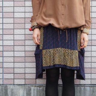 アーキ(archi)のarchi（アーキ）KINA SKIRT 新品タグ付き(ひざ丈スカート)