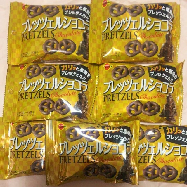 ブルボン(ブルボン)の大特価!!お買得7個!!プレッツェルショコラ 40g／ブルボン 食品/飲料/酒の食品(菓子/デザート)の商品写真