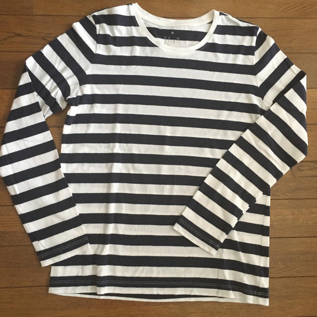 MUJI (無印良品)(ムジルシリョウヒン)の長袖ボーダー 紺×白 レディースのトップス(Tシャツ(長袖/七分))の商品写真