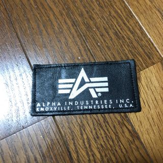 アルファインダストリーズ(ALPHA INDUSTRIES)のアルファー革ロゴワッペン(フライトジャケット)