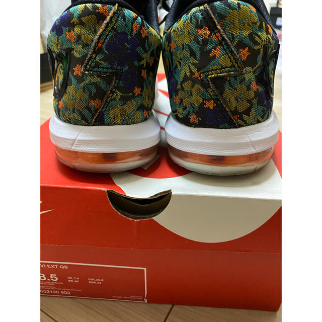 NIKE(ナイキ)のNIKE KD VI EXT QS フラワー柄FLORALマルチカラー メンズの靴/シューズ(スニーカー)の商品写真