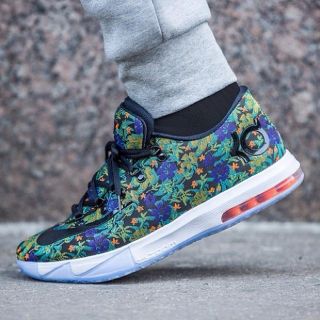 ナイキ(NIKE)のNIKE KD VI EXT QS フラワー柄FLORALマルチカラー(スニーカー)