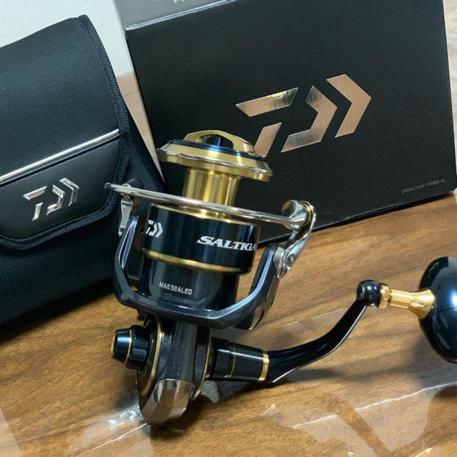 DAIWA(ダイワ)のダイワ　20ソルティガ10000H スポーツ/アウトドアのフィッシング(リール)の商品写真