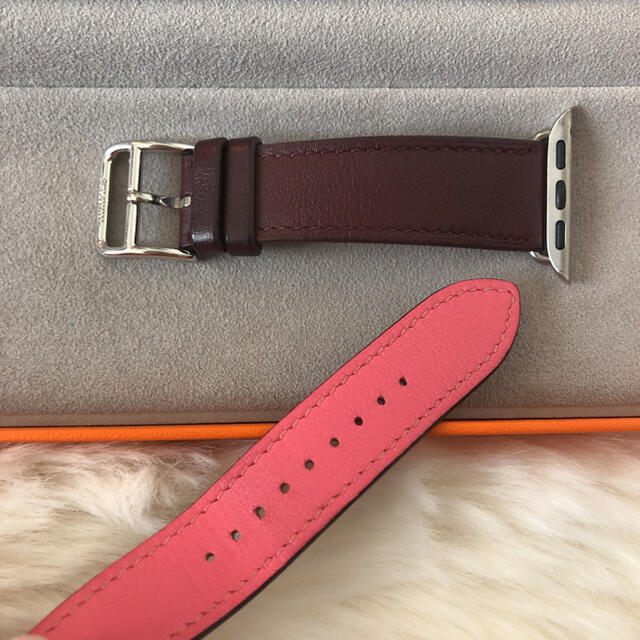 Hermes(エルメス)のエルメス ドゥブルトゥール Apple Watch ローズアザレ 40mm レディースのファッション小物(腕時計)の商品写真