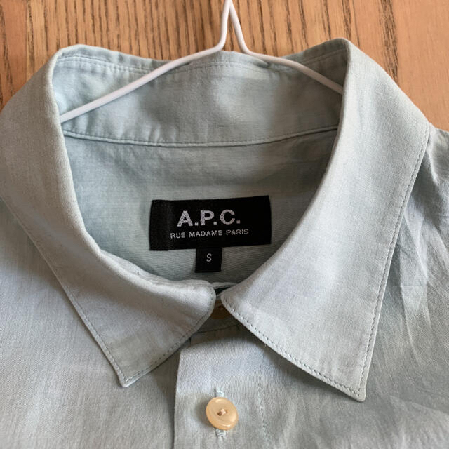 A.P.C(アーペーセー)のA.P.C シャツ Sサイズ  グリーン メンズのトップス(シャツ)の商品写真
