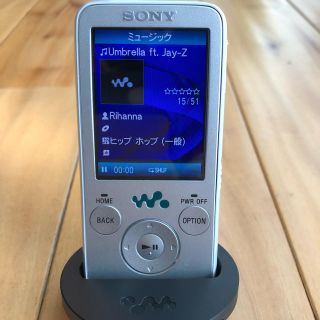 ソニー(SONY)のソニー　ウォークマン　sony walkman FMトランスミッター付(ポータブルプレーヤー)