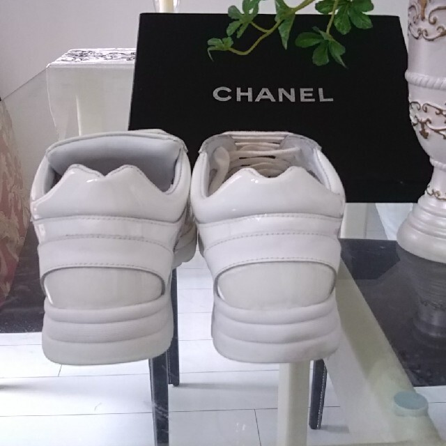 大人気商品・美品【CHANEL・シャネル・スケルトン・スニーカー】男女兼用OK レディースの靴/シューズ(スニーカー)の商品写真