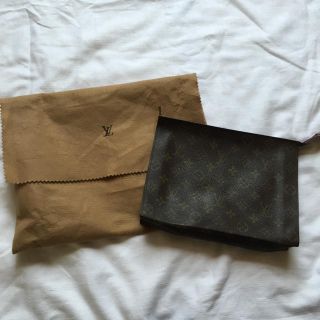 ルイヴィトン(LOUIS VUITTON)のヴィトン✳︎クラッチバッグ(クラッチバッグ)