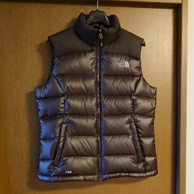 THE NORTH FACE(ザノースフェイス)のTHE NORTH FACE ノースフェイス ヌプシ2 ダウンベスト レディースのジャケット/アウター(ダウンベスト)の商品写真