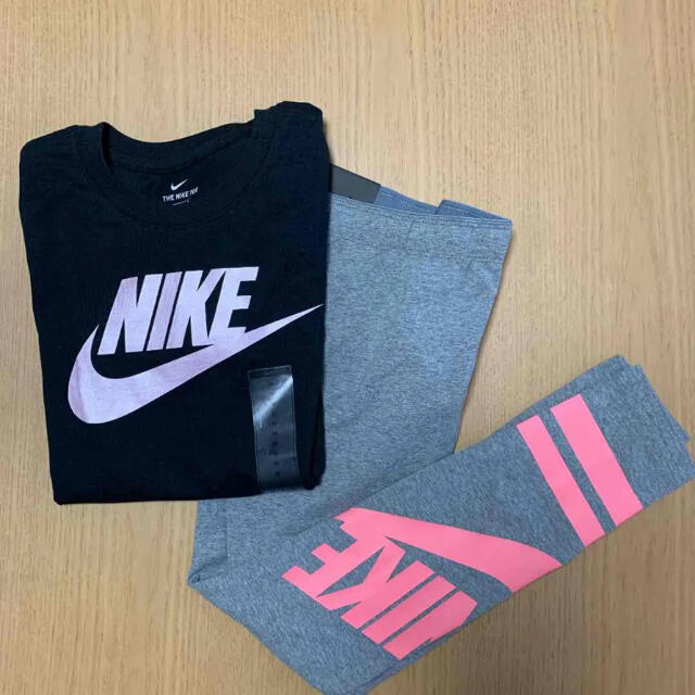 NIKE(ナイキ)の新品未使用！ナイキ Tシャツ スパッツ レギンス セットアップ キッズ/ベビー/マタニティのキッズ服女の子用(90cm~)(Tシャツ/カットソー)の商品写真