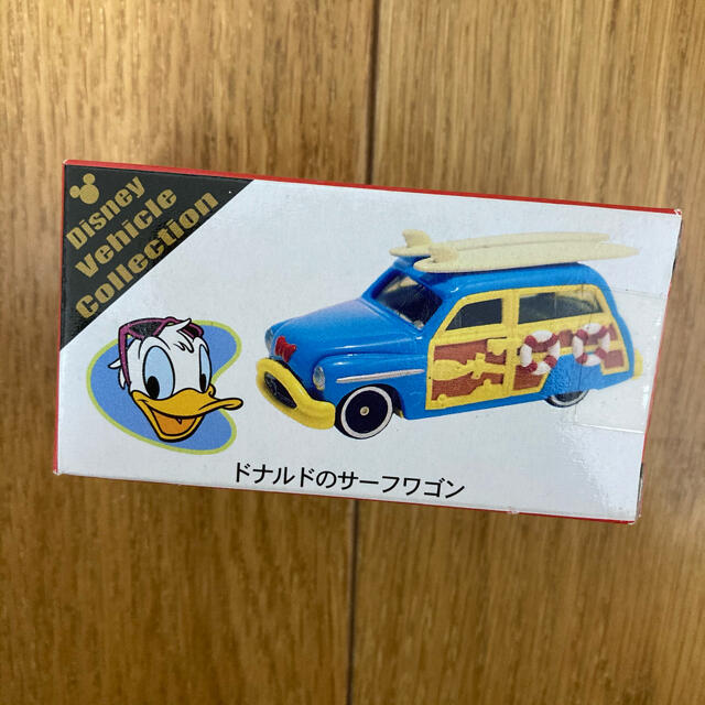 Disney(ディズニー)のトミカ　ドナルドのサーフワゴン エンタメ/ホビーのおもちゃ/ぬいぐるみ(ミニカー)の商品写真