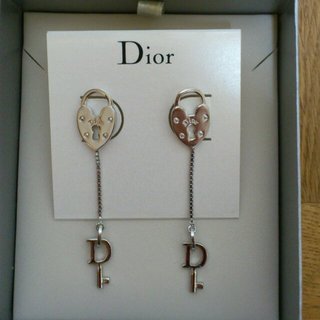 Dior - dior鍵モチーフピアスの通販 by ｜ディオールならラクマ