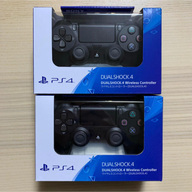 PlayStation4(プレイステーション4)のPS4 ワイヤレスコントローラー DUALSHOCK4 Jet Black  エンタメ/ホビーのゲームソフト/ゲーム機本体(その他)の商品写真