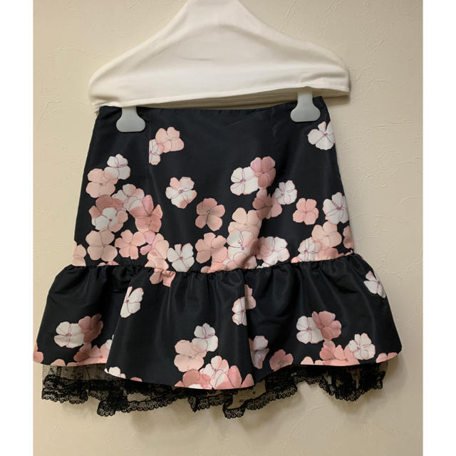 RED VALENTINO(レッドヴァレンティノ)のRED VALENTINO  スカート レディースのスカート(ミニスカート)の商品写真