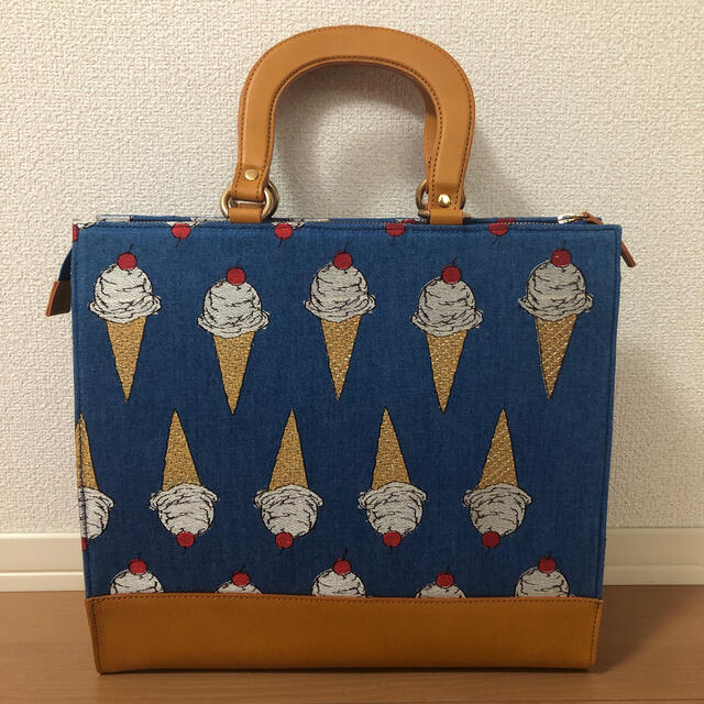 franche lippee(フランシュリッペ)のフランシュリッペ　アイスクリーム刺繍かっちりバッグ　タグ付新品未使用 レディースのバッグ(ハンドバッグ)の商品写真