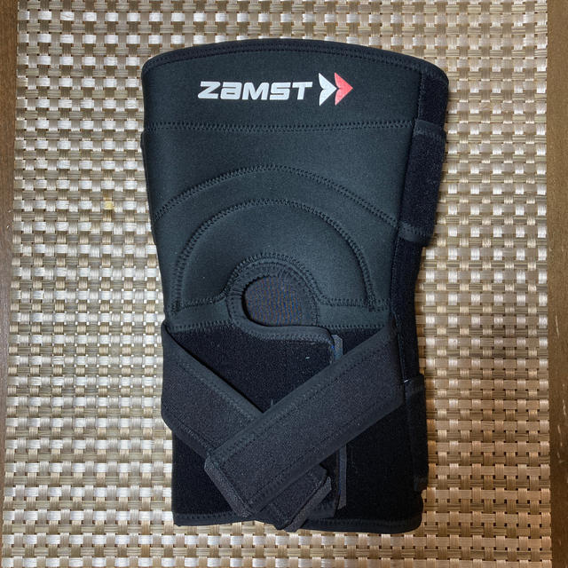 ZAMST(ザムスト)のザムスト膝サポーターZK7 スポーツ/アウトドアのトレーニング/エクササイズ(その他)の商品写真