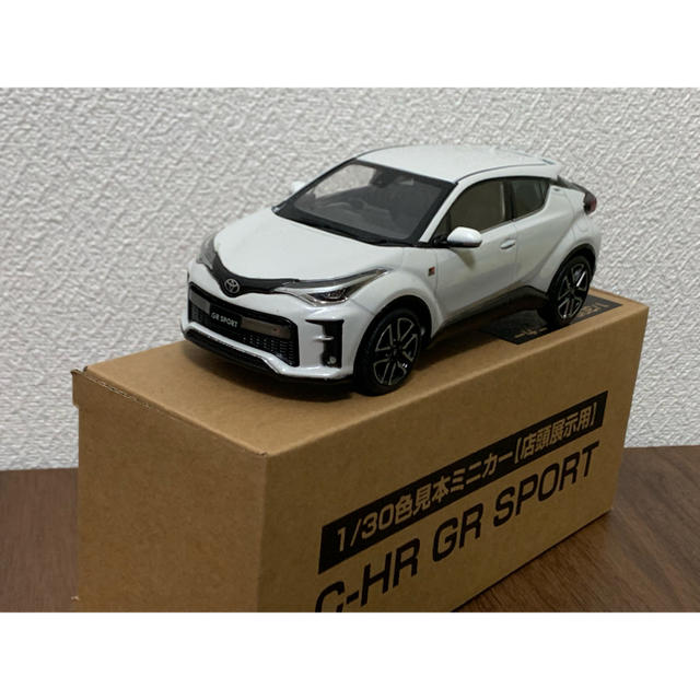 トヨタ C-HR GR SPORT ミニカー