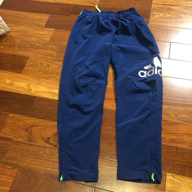 adidas(アディダス)のアディダス　パンツ　ジャージ キッズ/ベビー/マタニティのキッズ服男の子用(90cm~)(パンツ/スパッツ)の商品写真