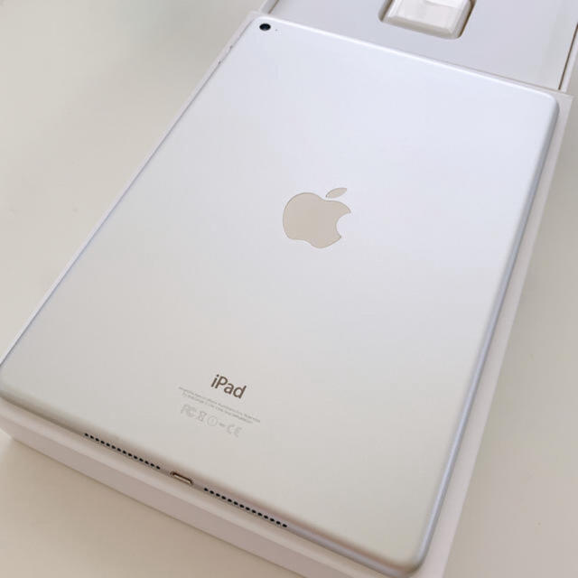 Apple(アップル)のApple iPad Air2 Wi-Fiモデル 64GB スマホ/家電/カメラのPC/タブレット(タブレット)の商品写真