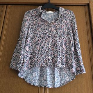 エイチアンドエム(H&M)のH&M  小花柄の七分袖 シャツ(シャツ/ブラウス(長袖/七分))