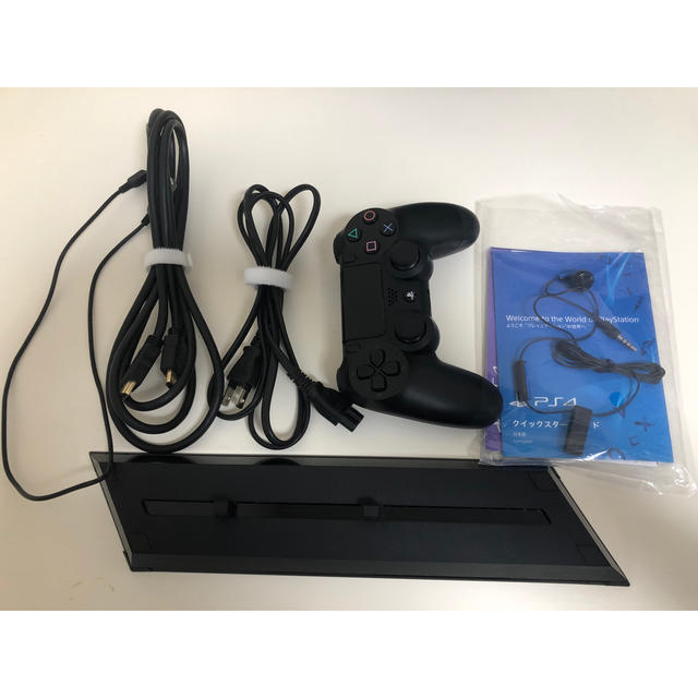 PlayStation4(プレイステーション4)のPlayStation®4 ジェット・ブラック 500GB CUH-1200A エンタメ/ホビーのゲームソフト/ゲーム機本体(家庭用ゲーム機本体)の商品写真