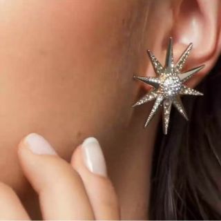 SWAROVSKI - SWAROVSKI ♡ 2wayピアスの通販 by ※プロフィールお読みに