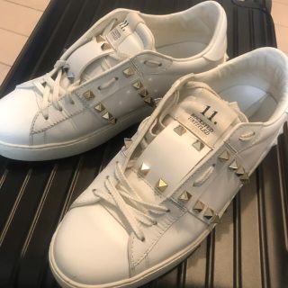 ヴァレンティノ(VALENTINO)のお買得かと！ヴァレンティノ VALENTINOスニーカー24.5〜25センチ(スニーカー)