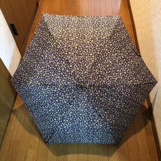 折りたたみ傘(傘)
