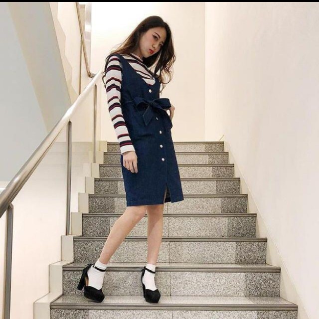 One Way ワンウェイ ｖエリ ジャンスカ デニム ワンピの通販 By いちご Select ワンウェイならラクマ